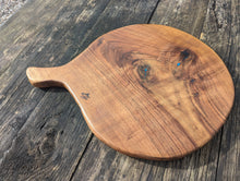 Load image into Gallery viewer, Walnut serving board