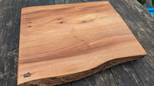 Load image into Gallery viewer, Elm Chopping board