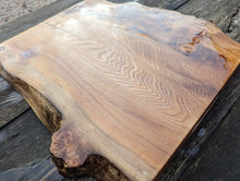 Load image into Gallery viewer, Copper highlighted Elm board