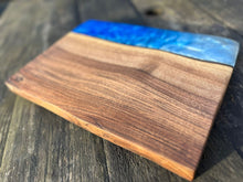 Load image into Gallery viewer, Walnut and Blue silver chopping board
