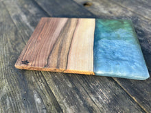 Load image into Gallery viewer, Green silver Walnut resin board

