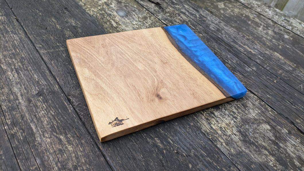 Chestnut and blue mini cheeseboard