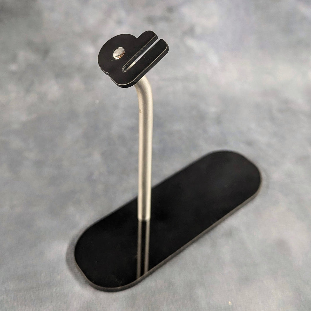 Knife display stand use