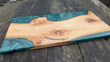 Load image into Gallery viewer, British Elm and dark green resin board

