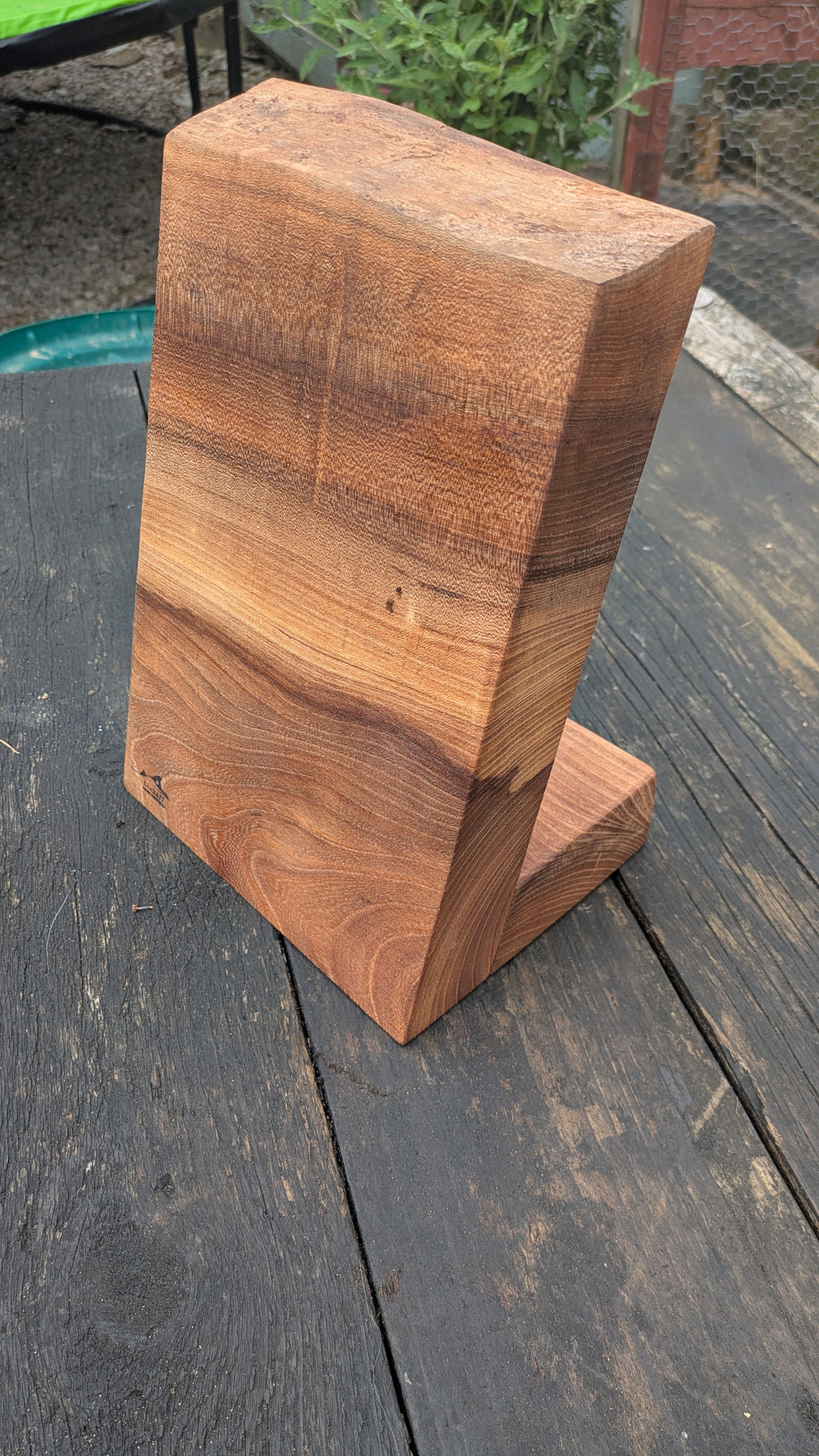 Magnetic Elm knife stand