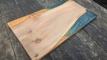 Load image into Gallery viewer, Elm Gold and Green Resin board
