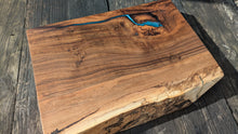 Load image into Gallery viewer, English Walnut 50cm x 37cm
