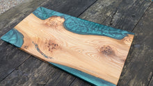 Load image into Gallery viewer, British Elm and dark green resin board
