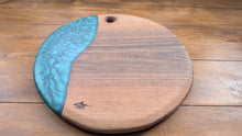 Load image into Gallery viewer, Racing green Resin and Cornish Walnut 36cm round board

