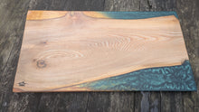 Load image into Gallery viewer, Elm Gold and Green Resin board
